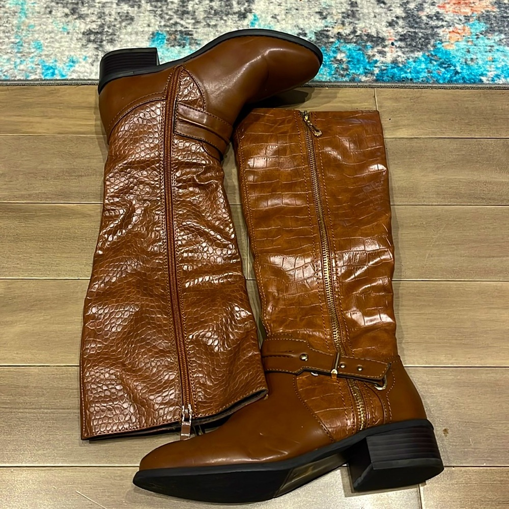 Brown Boots Size 7 - image 1